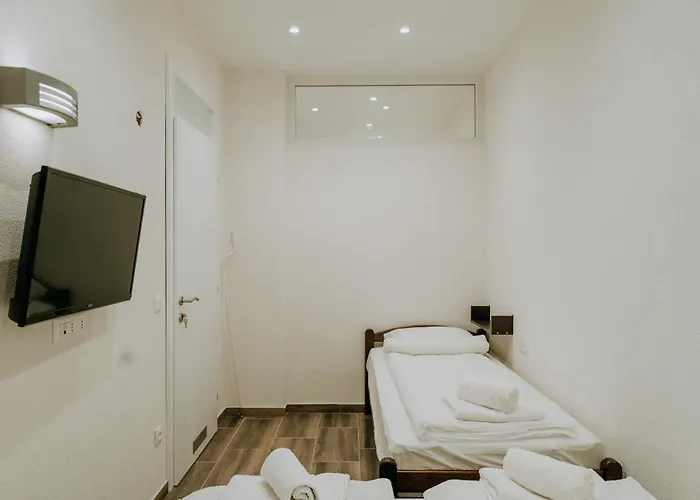 & Rafting Boracko Jezero 公寓